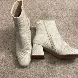 Steve Madden white booties